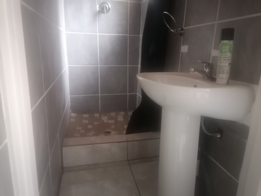 3 Bedroom Property for Sale in Pellissier Free State